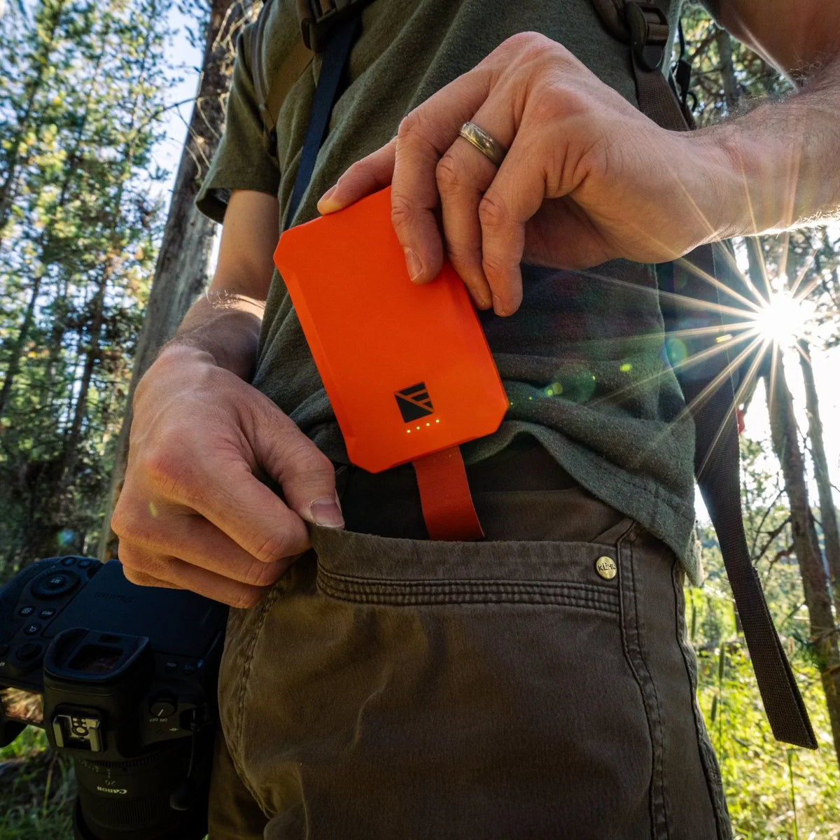 Poseidon Nano Waterproof MagSafe Power Bank, photo 6