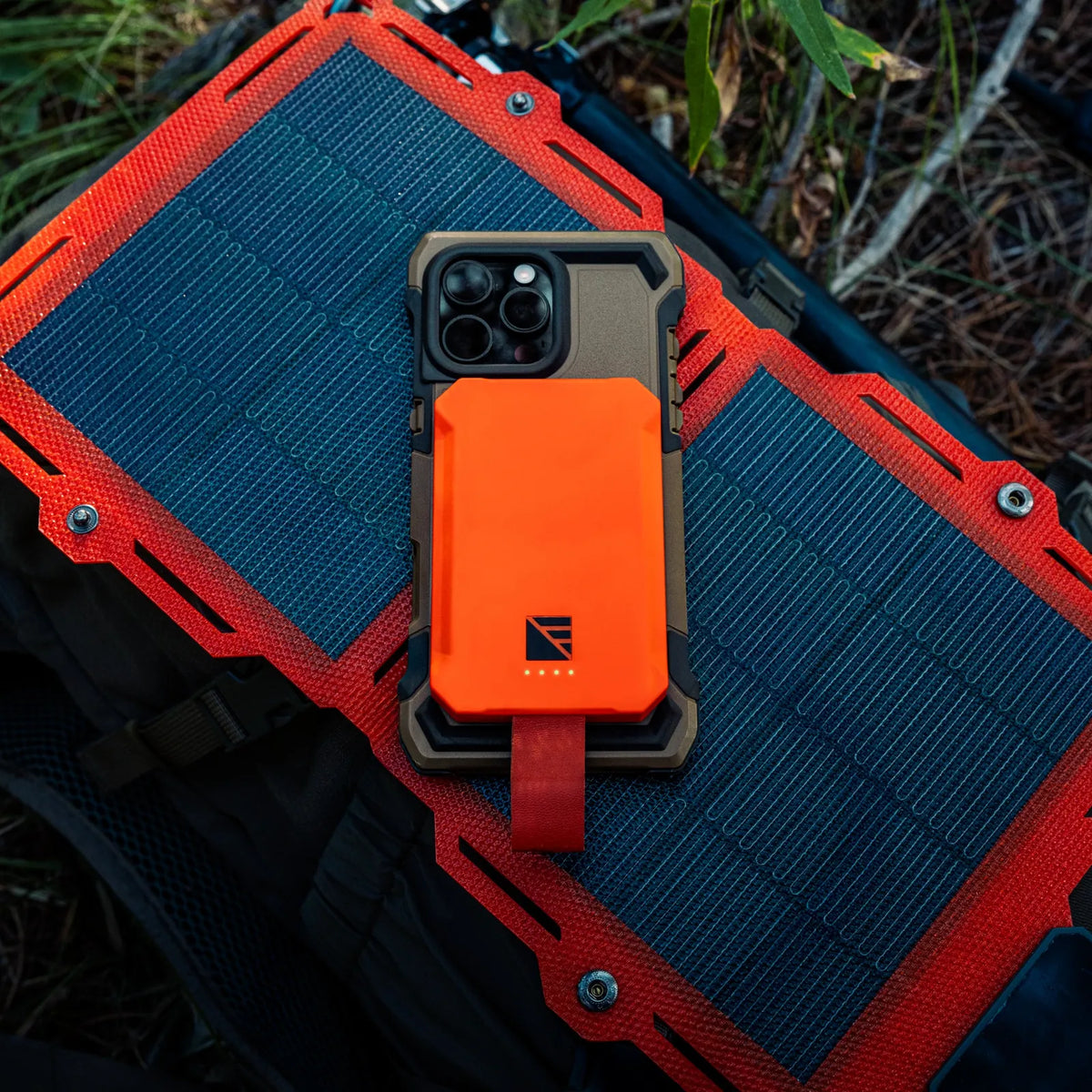 Poseidon Nano Waterproof MagSafe Power Bank, photo 5